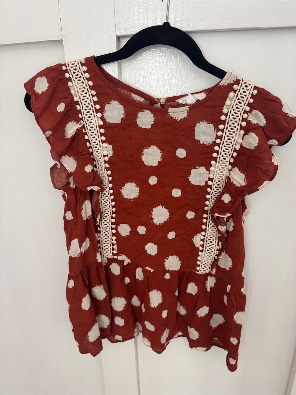 THML Rust Polka Dot Lace-Trim Flutter Sleeve Blouse